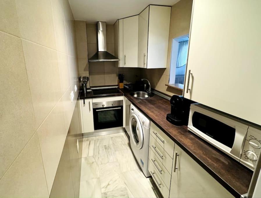 Behappy Salitre - Con Aparcamiento Apartamento Málaga Exterior foto